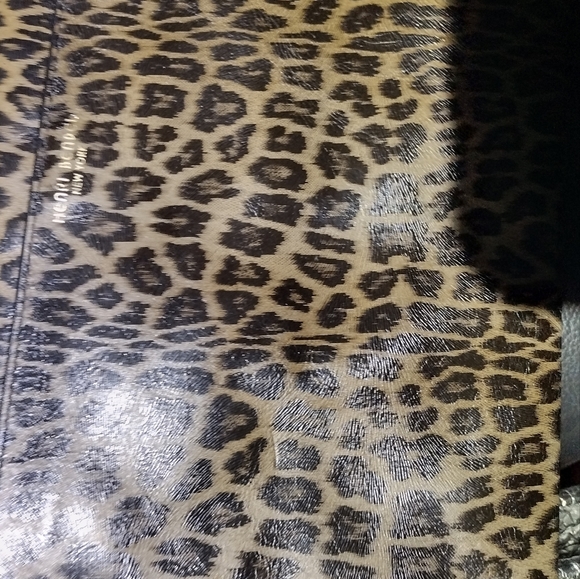 Henri Bendel - Picture 7 of 7